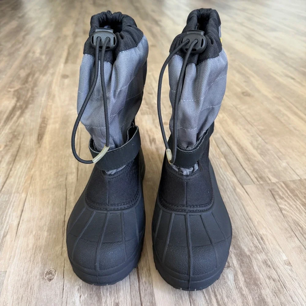 Columbia Powderbug Plus II Youth Snow Boots Black Graphite Sz 4 Winter Excellent